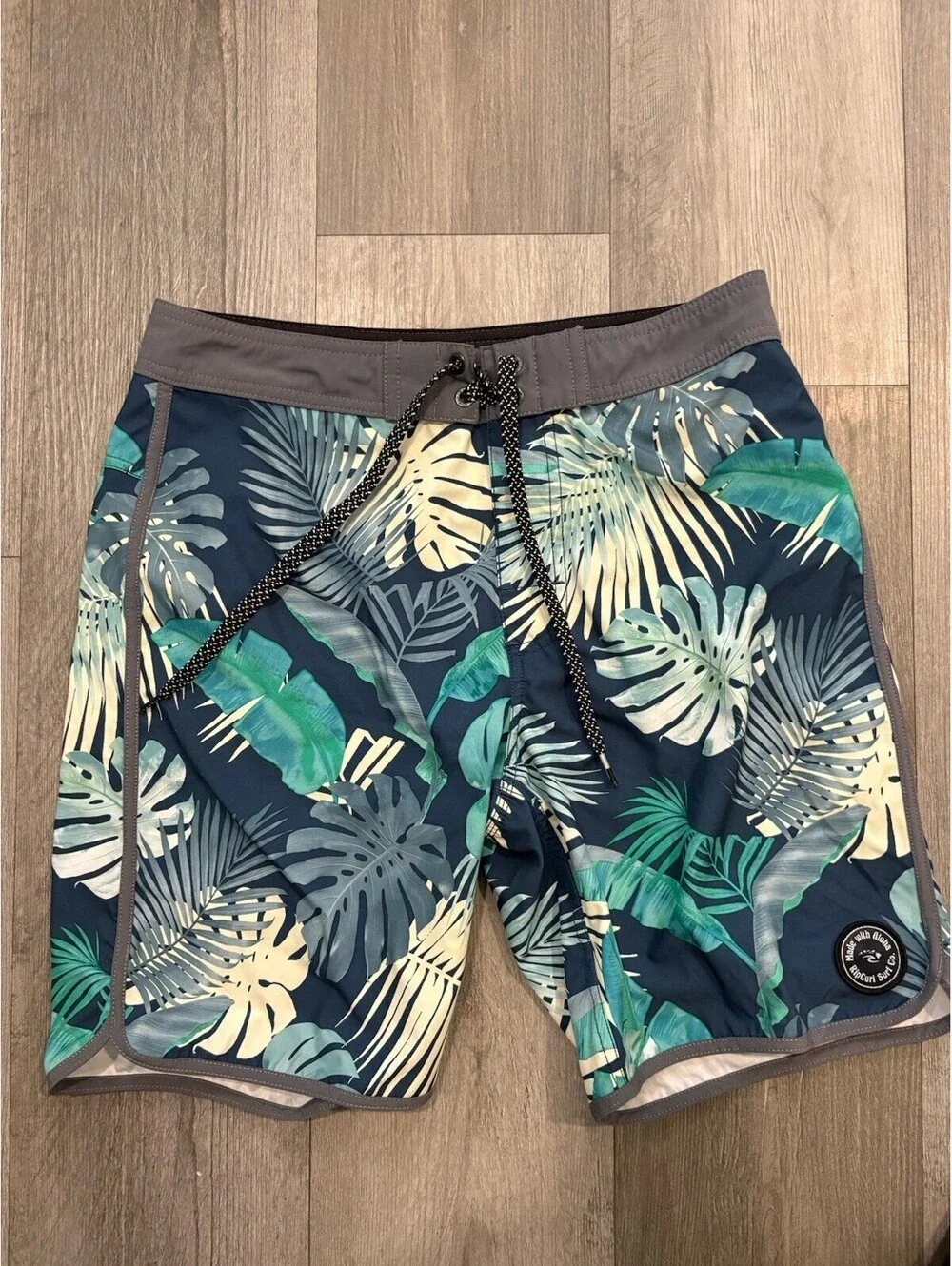 RIP CURL Mirage Board Shorts Mens Size 29 Blue Floral Surfer Swim Beach Casual